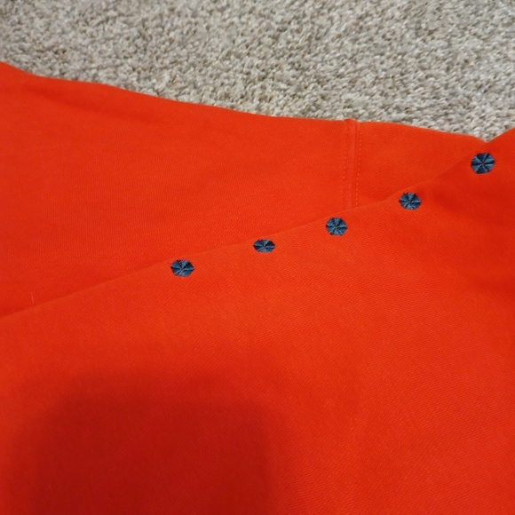 Nike "Siempre Familia" Pullover Cropped Sweatshirt Women's Size Large - Picture 5 of 7